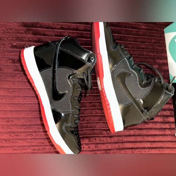 Nike SB Dunk High - Picture 4 of 11